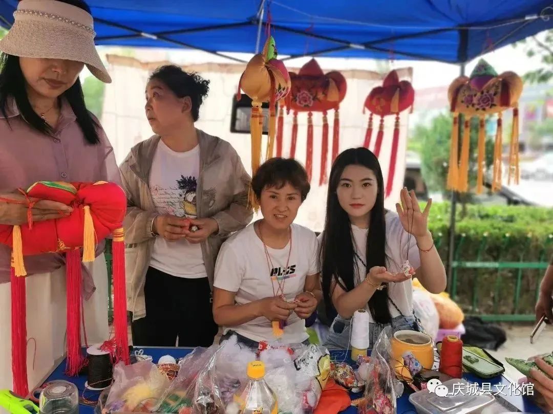 2023年端午节香包展示销售